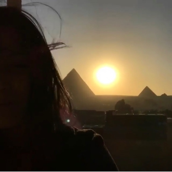 Meet your Posher, Jennifer - Picture 1 of 1